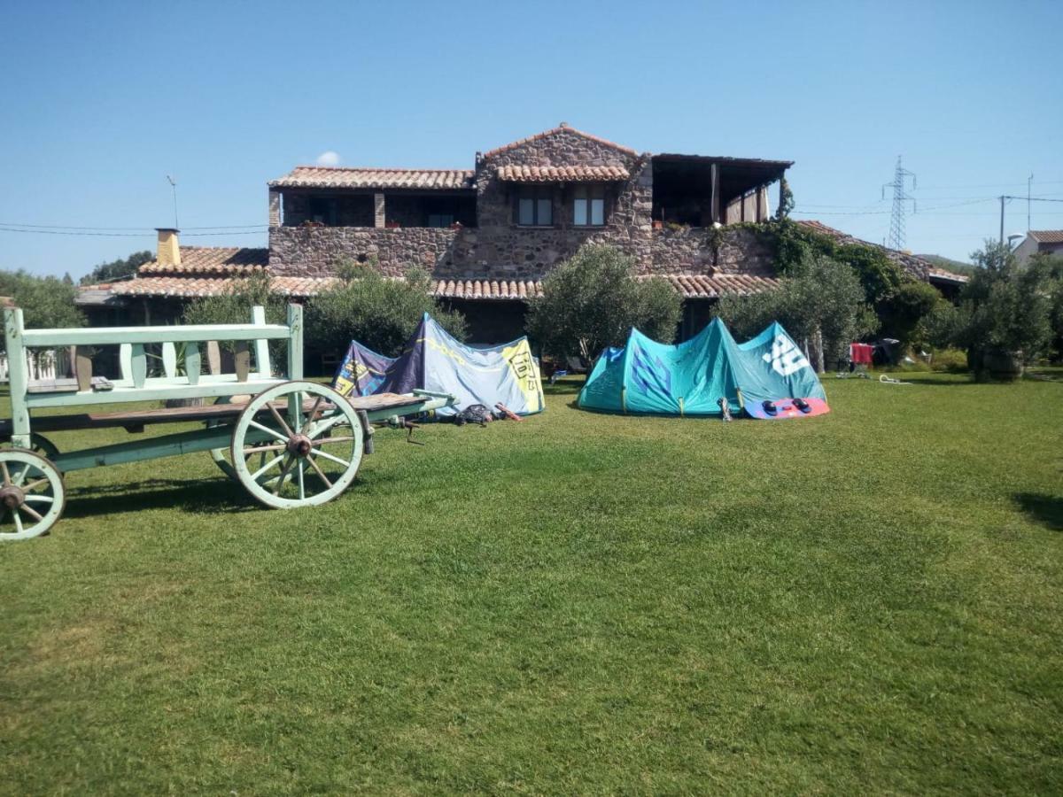 Domus Antiga Appartamenti San Giovanni Suèrgiu المظهر الخارجي الصورة